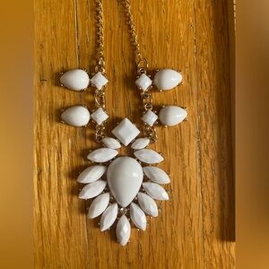 White Teardrop Pendant Necklace with Vintage Flair